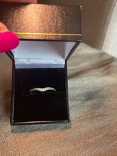 Ladies lovely 9ct White Gold