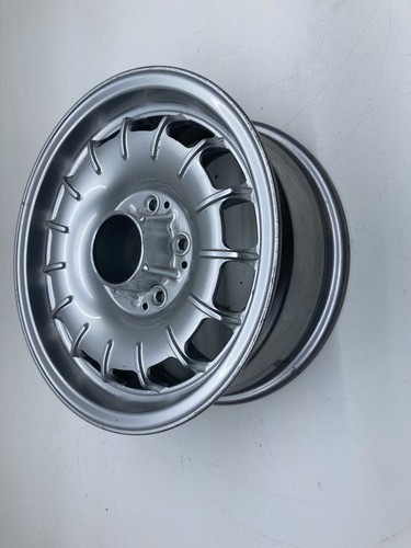 Mercedes pagoda r107 c107 - r107,