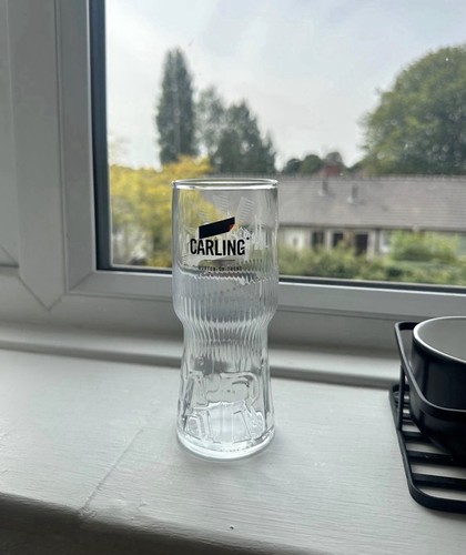 Full case carling half - x,