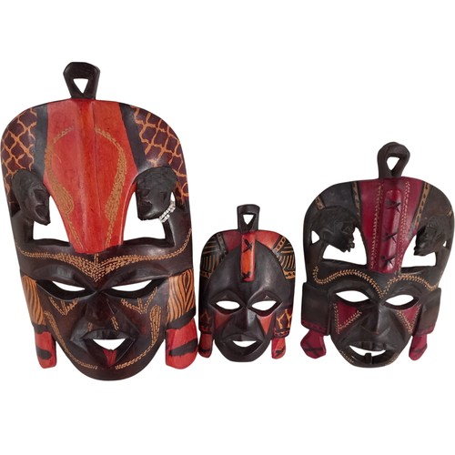 Set carved african tribal - of, 3