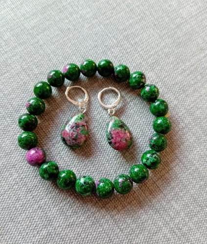 Ruby zoisite bracelet - zoisite,