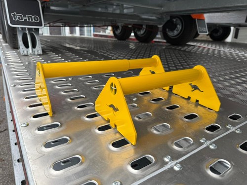Wheel stoppers chock - stoppers,