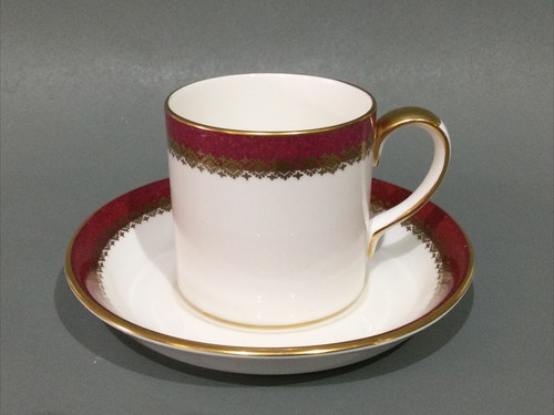 Crown staffordshire bone china - bone,