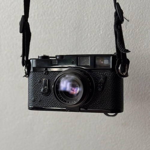 Leica black paint rear - m4,