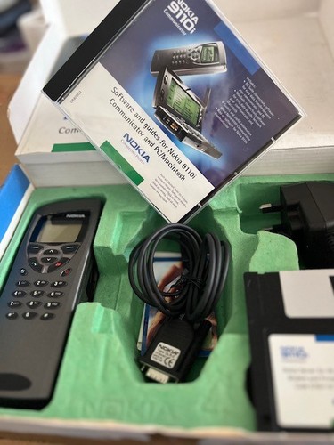 Nokia 9110i communicator very - nokia,