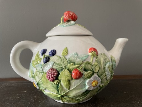 Tea pot wild berries embossed - tea,