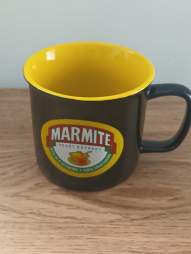 Marmite ceramic mug black - -,
