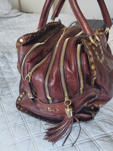 Vintage brown leather - d,