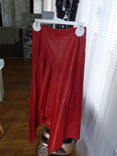 Zara rare bright red genuine - zara,