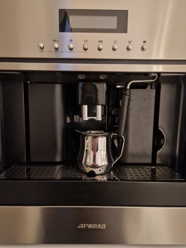 Smeg italy built integrated - italy,