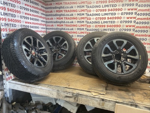 Toyota hilux set michelin - toyota,