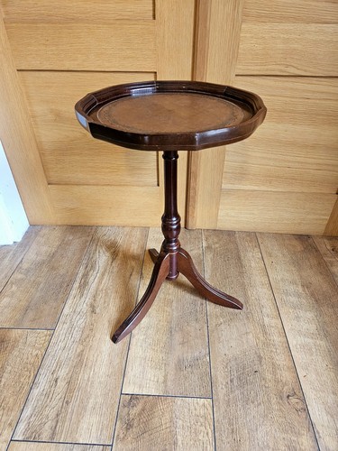 Lovely vintage pie crust edge - pie,