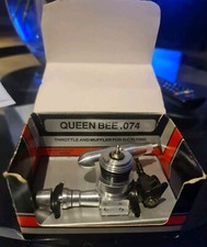 COX QUEEN BEE 074 3701 Engine