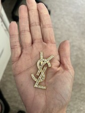 1x gold Flat back Charm. Junk