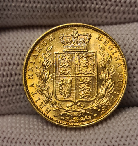 Full sovereign coin - full,