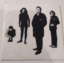 The Stranglers – Walk On By