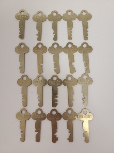 Lot safety deposit box - lot, of