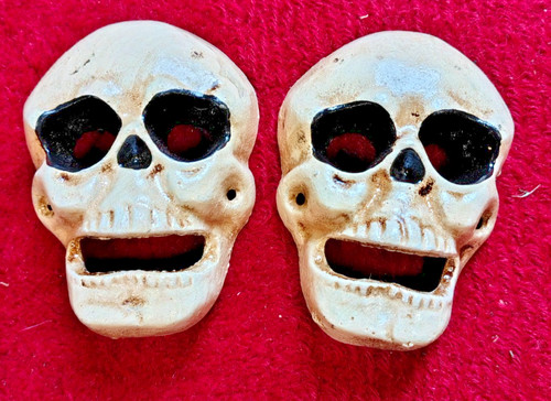 Cast iron skull - skull, opener