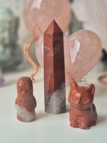 Red jasper mini figures and - red,