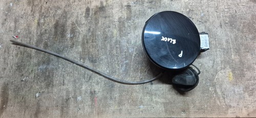Polo fuel filler - polo, flap