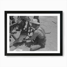 Day Laborer Adjusting Plow Points O Framed Wall Art Poster Canvas Print Picture