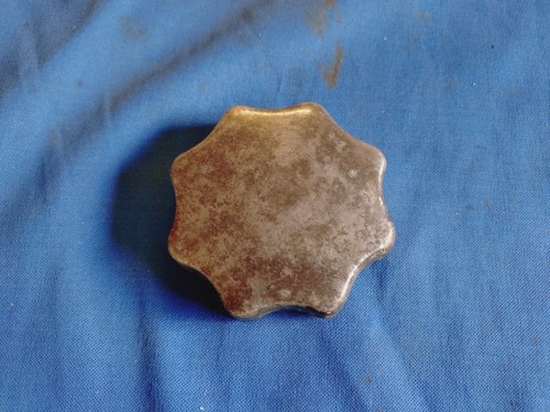 Jaguar daimer fuel filler cap - fuel,