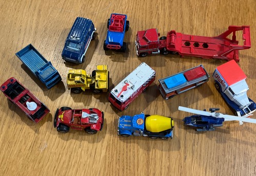 Vintage 70s 80s toy car - &,
