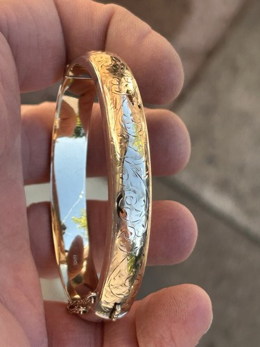 9ct solid gold - 9ct, bangle