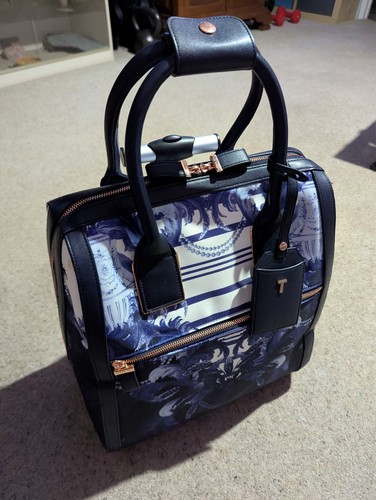 Ted baker navy cabin bag - ted,