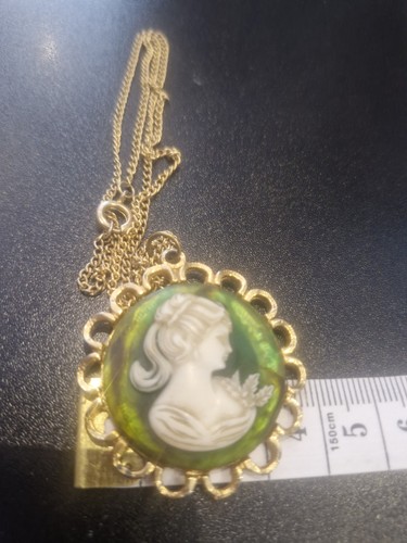 Vintage cameo pendant - vintage,