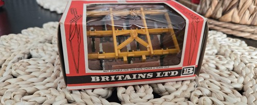 Britains vintage farm - vintage, toys
