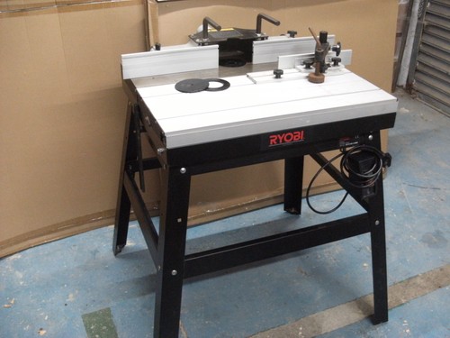 Ryobi router table - router,