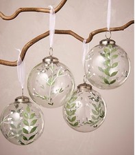 Christmas Handpainted Glass Baubles –Set of 4 Christmas Tree Hanging Decoration