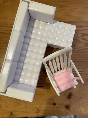 6th scale dolls house - dolls, sofa