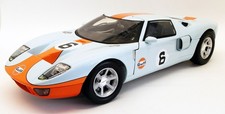 Motormax 1/12 Scale Model Car