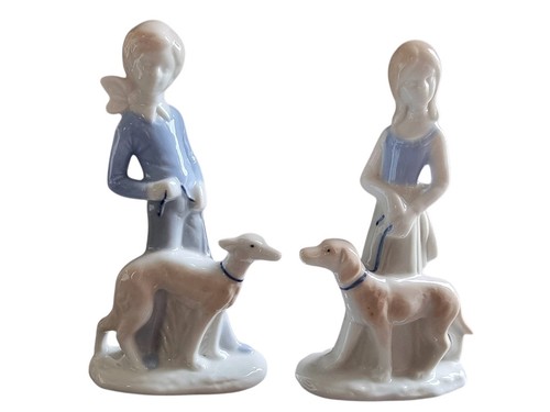 Pair vintage figurines - vintage, with