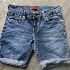 LEVI'S Eve Jeans. Cut down
