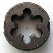 TRIANGLE 3/4" x 16 CONDUIT