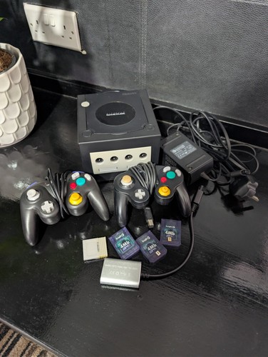 Nintendo gamecube console - nintendo,
