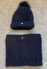 PIKEUR ladies blue fleece lined bobble hat and neck warmer
