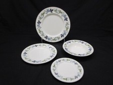 Royal Doulton Bone 4pc Dinner Set Burgundy Pattern