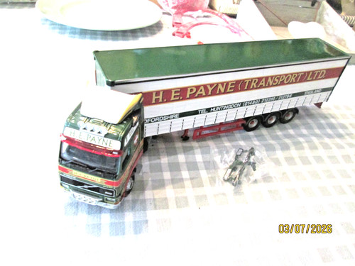 Corgi volvo tractor - 1;50,