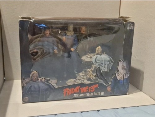 Neca friday - (read,