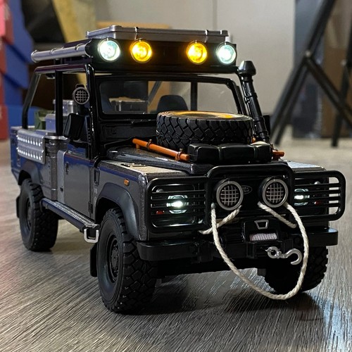 Land rover defender - rover, tomb