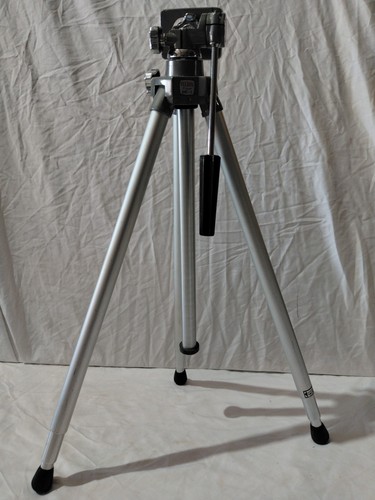 Velbon tripod excellent - me-2,