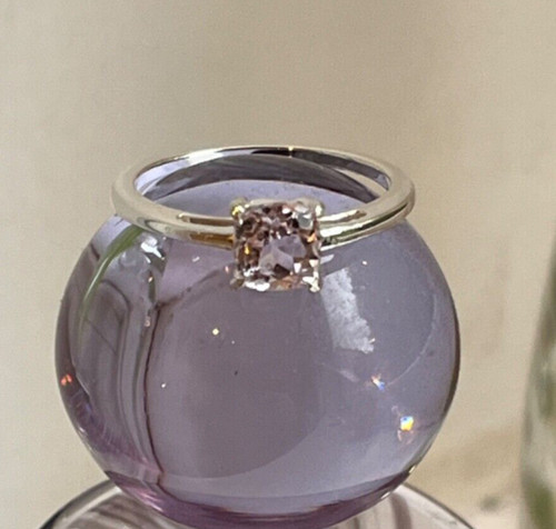Sterling silver prong - prong, set