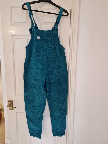 Lucy and yak green - green, corduroy