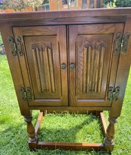 Old Charm Pedestal