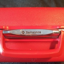 Samsonite Vintage Retro Red Hardshell Suitcase Saturn 2 NO KEY 54x42cm