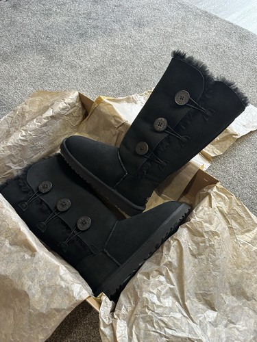 Ugg australia black bailey - australia,